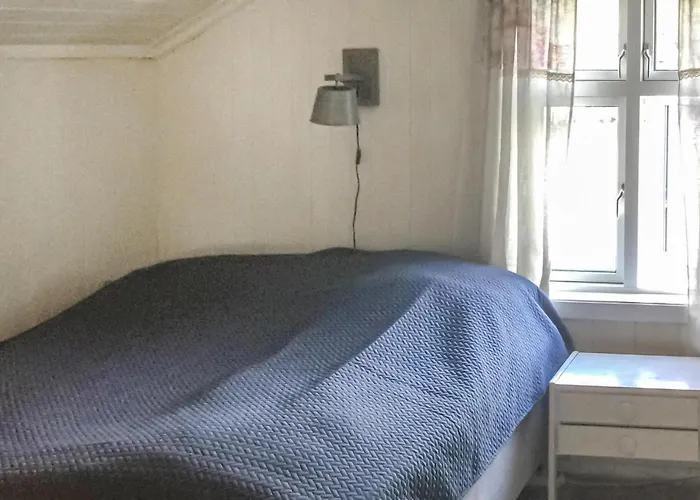 4 Bedroom Amazing In Sannidal
