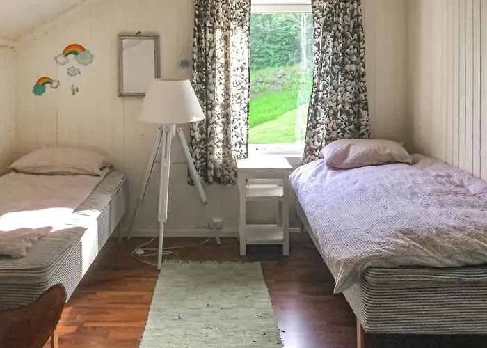 4 Bedroom Amazing In Casa vacanze