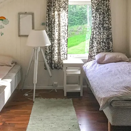 4 Bedroom Amazing In Ferienhaus